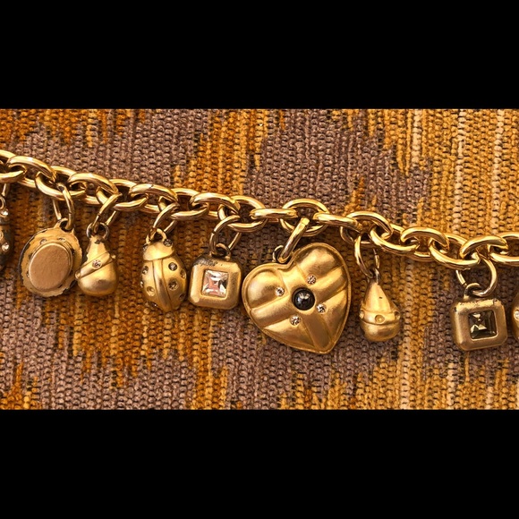 Roxanne Assoulin Vintage Gold Charm Bracelet - Picture 3 of 8